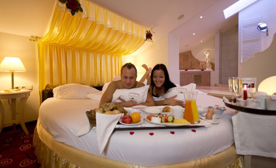 cuddle holidays and love hotels in austria